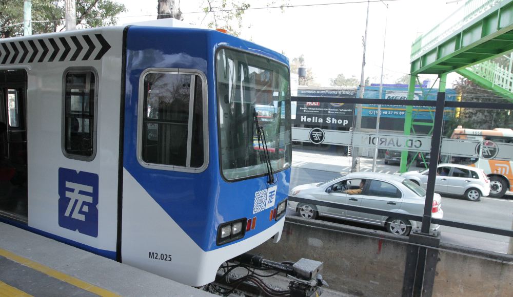 Tren ligero reanuda servicio de Tasqueña al Estadio Azteca