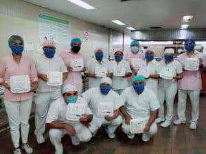 Personal nutricionista dietista del IMSS, clave en recuperación de personas con COVID-19