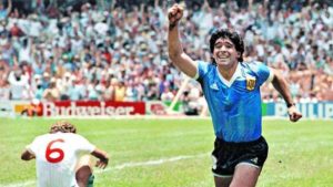 muere diego armando maradona