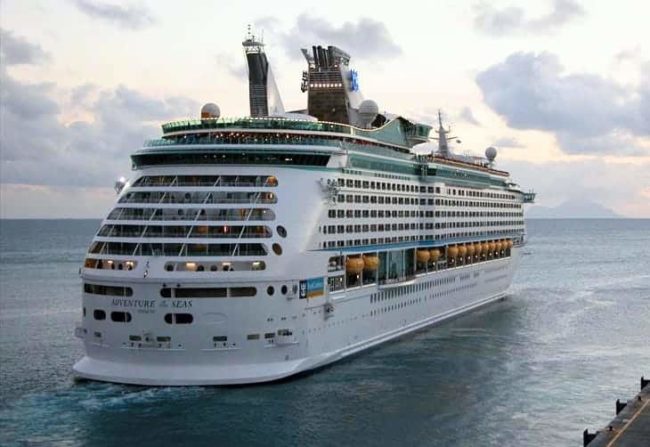 Reactivan llegada de cruceros a Cozumel con el arribo del hotel flotante  “Adventure of the Seas” - News Report MX