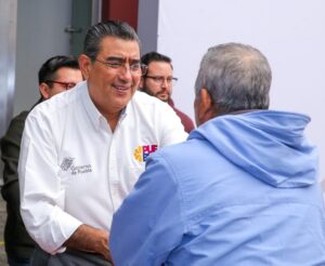 Con entrega de 764 nombramientos, Sergio Salomón reconoce dedicación de maestros poblanos