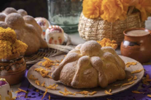 Un festín para el alma: celebra el Día de Muertos con pan de muerto y vino