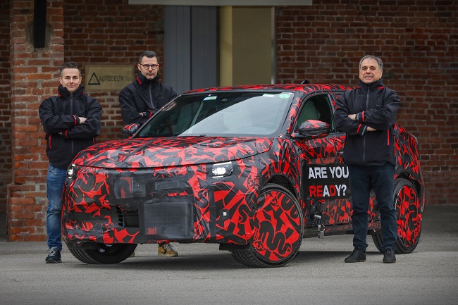 Alfa Romeo Milano progresa en el circuito de Balocco