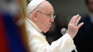 El Papa alerta que el vicio de la gula social es peligroso