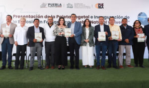 Con entrega de “Paleta Vegetal” y exposición fotográfica gobierno estatal promueve la preservación ambiental