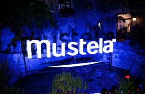 Mustela